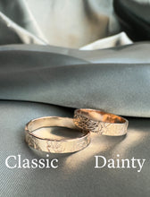 Load image into Gallery viewer, Birth month flower ring- Dainty