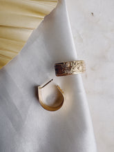 Load image into Gallery viewer, Palmera Huggies