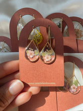 Load image into Gallery viewer, Botanical Threaders