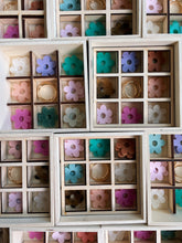 Load image into Gallery viewer, Daisy Gift Box- Summer '24