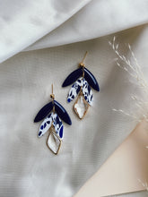 Load image into Gallery viewer, Talavera Elenas with resin top- preorder