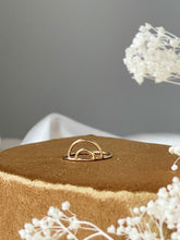 Load image into Gallery viewer, Rainbow ring band